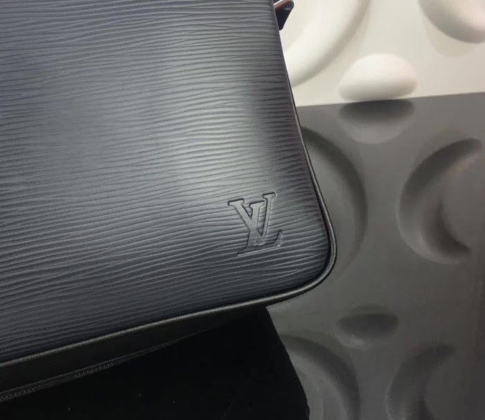 路易威登LV頂級原單M51466 Epi貼飾Nil Slim肩背斜挎包 高仿LV經典款 YDH1911